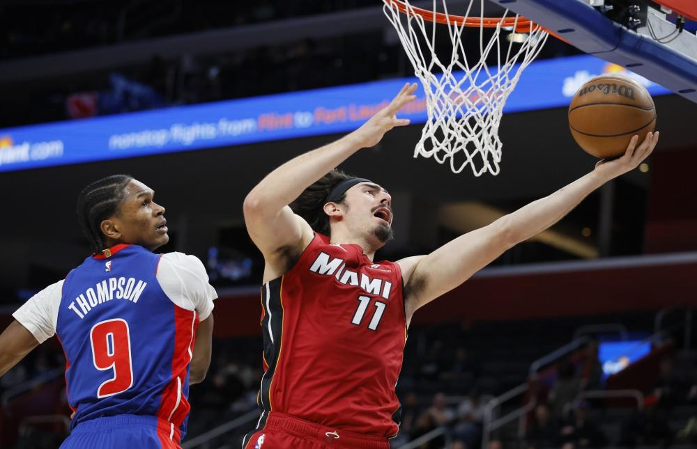 双方在控球 双方在控球