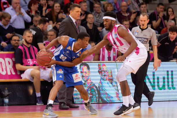 成为反击的 成为反击的